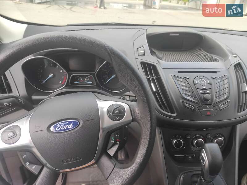 Внедорожник / Кроссовер Ford Escape 2014 в Ивано-Франковске