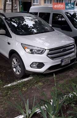 Внедорожник / Кроссовер Ford Escape 2018 в Хмельницком