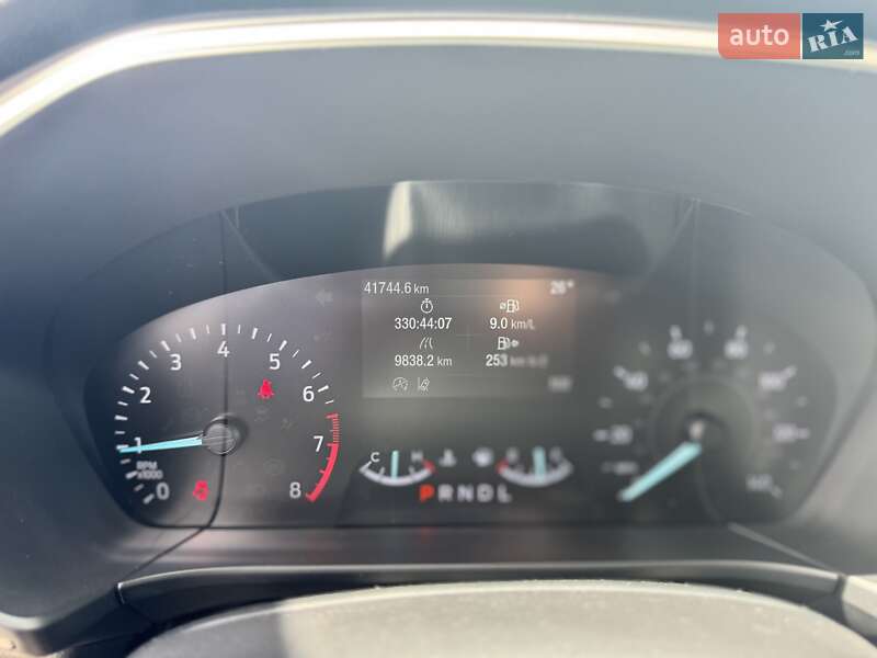 Внедорожник / Кроссовер Ford Escape 2020 в Киеве