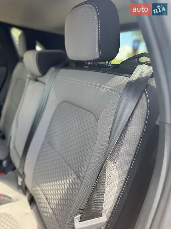 Внедорожник / Кроссовер Ford Escape 2020 в Киеве