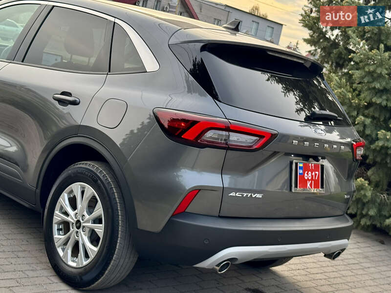 Внедорожник / Кроссовер Ford Escape 2023 в Днепре