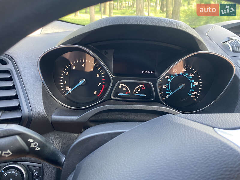 Внедорожник / Кроссовер Ford Escape 2015 в Яготине