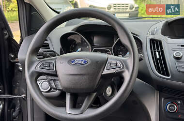 Внедорожник / Кроссовер Ford Escape 2016 в 