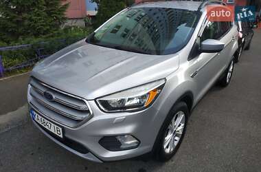 Внедорожник / Кроссовер Ford Escape 2018 в Киеве