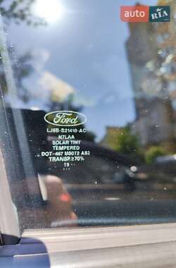 Внедорожник / Кроссовер Ford Escape 2019 в 
