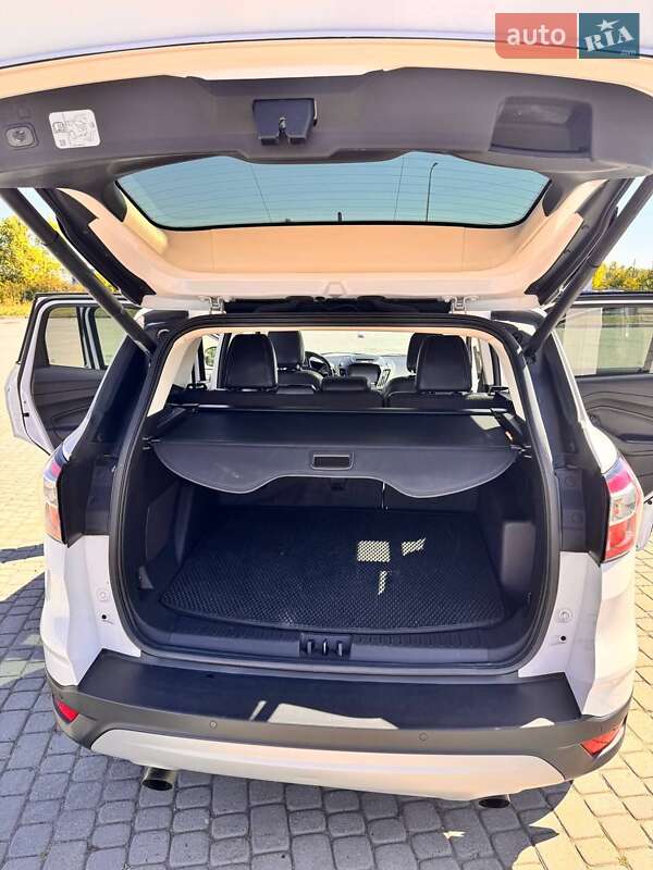 Внедорожник / Кроссовер Ford Escape 2017 в Чопе фото 15 Внедорожник / Кроссовер Ford Escape 2017 в Чопе