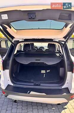 Внедорожник / Кроссовер Ford Escape 2017 в 