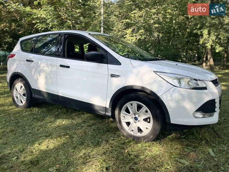 Внедорожник / Кроссовер Ford Escape 2015 в Виннице
