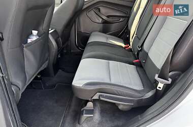 Внедорожник / Кроссовер Ford Escape 2014 в 
