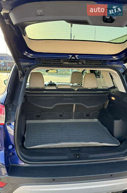 Внедорожник / Кроссовер Ford Escape 2014 в 