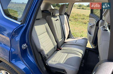Внедорожник / Кроссовер Ford Escape 2019 в 