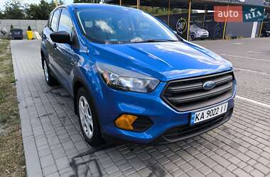 Внедорожник / Кроссовер Ford Escape 2017 в 