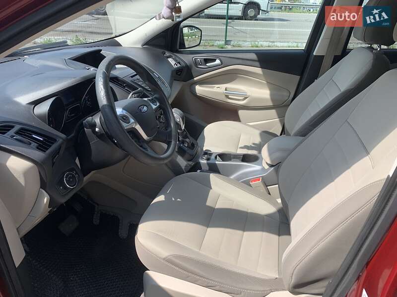 Внедорожник / Кроссовер Ford Escape 2014 в Киеве