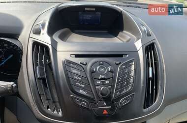 Внедорожник / Кроссовер Ford Escape 2014 в 