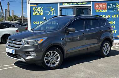 Внедорожник / Кроссовер Ford Escape 2017 в 