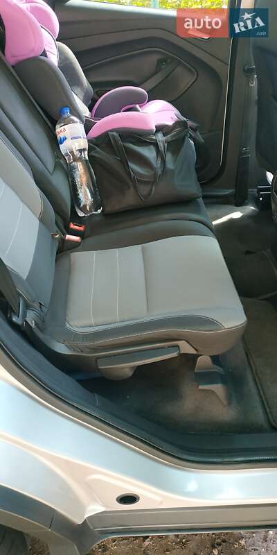 Внедорожник / Кроссовер Ford Escape 2014 в Кривом Роге