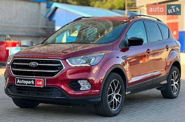 Позашляховик / Кросовер Ford Escape 2017 в Одесі