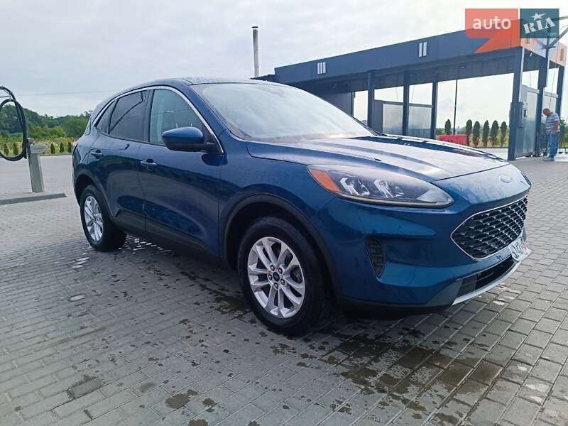 Внедорожник / Кроссовер Ford Escape 2019 в Золочеве