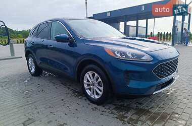 Внедорожник / Кроссовер Ford Escape 2019 в 