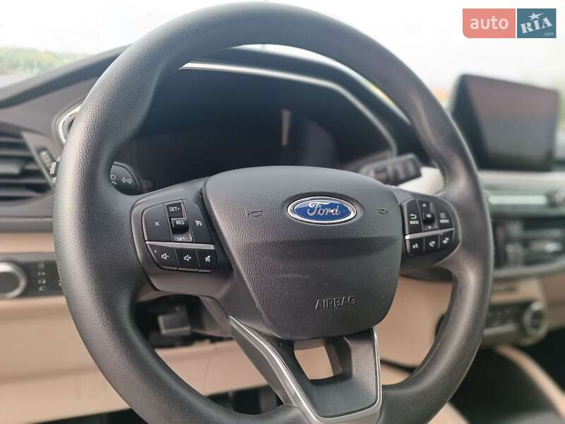 Внедорожник / Кроссовер Ford Escape 2019 в Золочеве