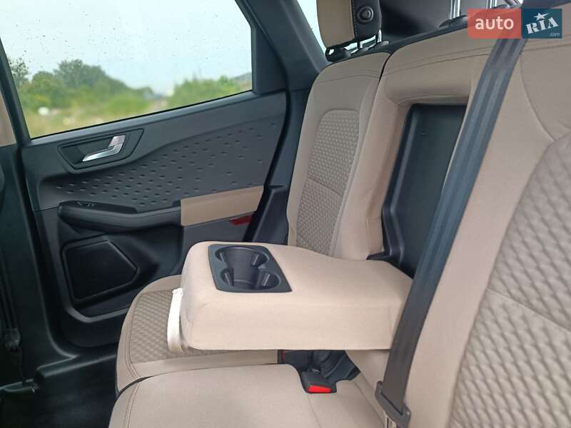 Внедорожник / Кроссовер Ford Escape 2019 в Золочеве