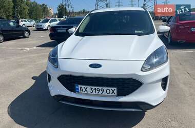 Внедорожник / Кроссовер Ford Escape 2020 в 