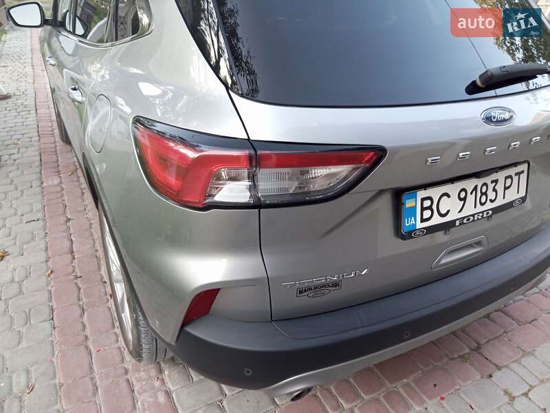 Внедорожник / Кроссовер Ford Escape 2021 в Николаеве