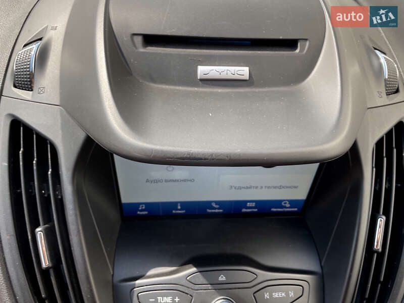 Внедорожник / Кроссовер Ford Escape 2015 в Киеве