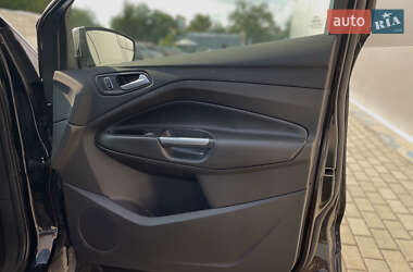 Внедорожник / Кроссовер Ford Escape 2015 в 