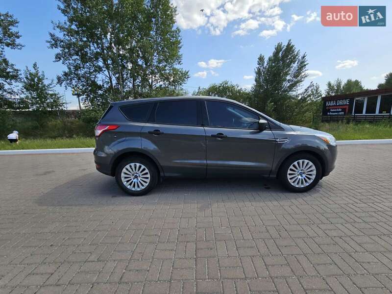 Внедорожник / Кроссовер Ford Escape 2015 в Киеве