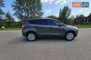 Внедорожник / Кроссовер Ford Escape 2015 в 