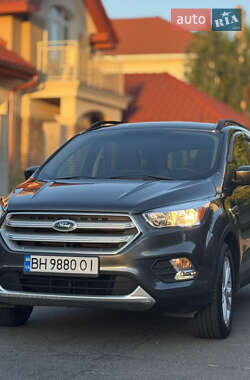 Внедорожник / Кроссовер Ford Escape 2017 в Одессе