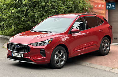 Внедорожник / Кроссовер Ford Escape 2024 в 