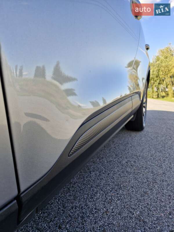 Внедорожник / Кроссовер Ford Escape 2021 в Киеве