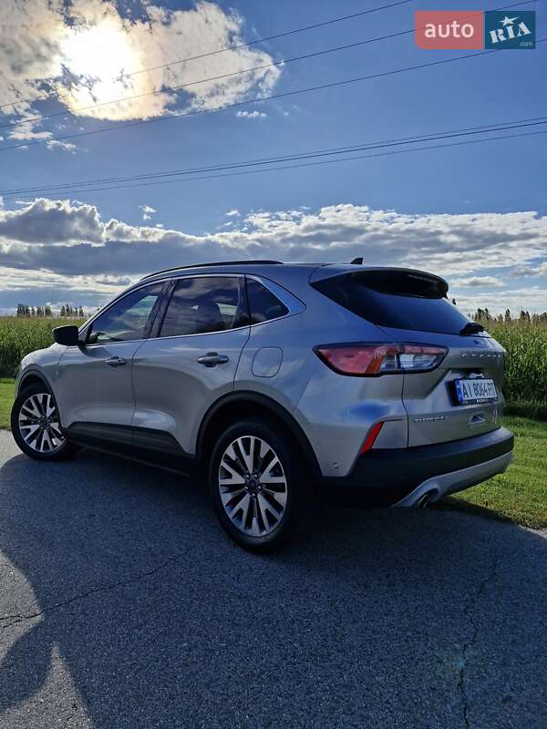 Внедорожник / Кроссовер Ford Escape 2021 в Киеве