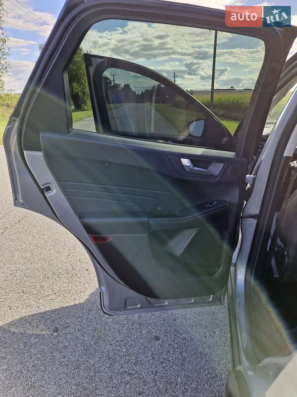 Внедорожник / Кроссовер Ford Escape 2021 в Киеве