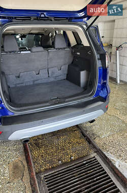 Внедорожник / Кроссовер Ford Escape 2013 в 