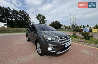 Позашляховик / Кросовер Ford Escape 2017 в Полтаві