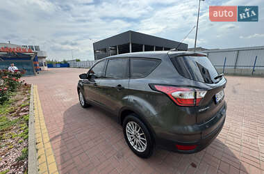 Внедорожник / Кроссовер Ford Escape 2017 в 