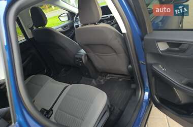 Внедорожник / Кроссовер Ford Escape 2022 в 