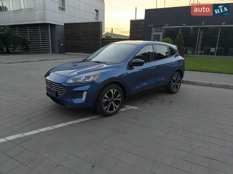 Внедорожник / Кроссовер Ford Escape 2022 в Черкассах