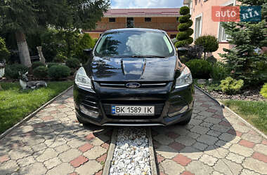 Внедорожник / Кроссовер Ford Escape 2014 в 
