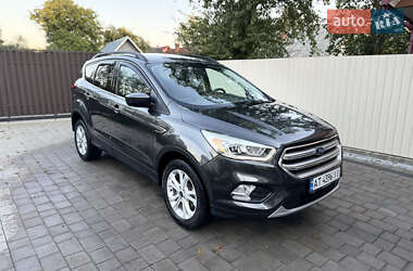 Внедорожник / Кроссовер Ford Escape 2019 в 