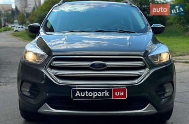 Внедорожник / Кроссовер Ford Escape 2018 в 