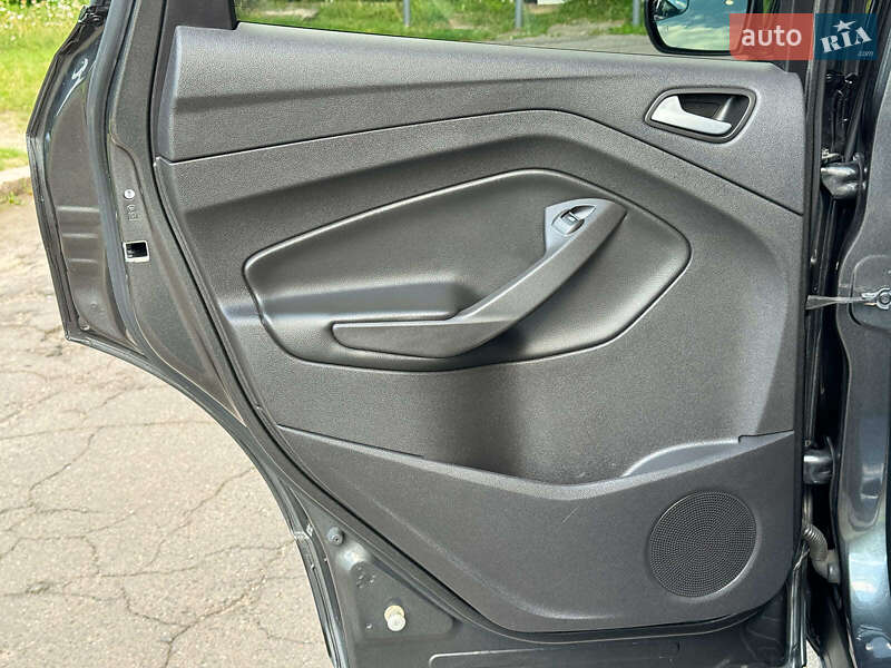 Внедорожник / Кроссовер Ford Escape 2018 в Виннице