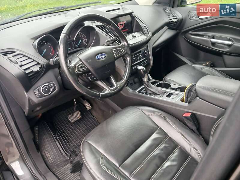 Позашляховик / Кросовер Ford Escape 2017 в Львові