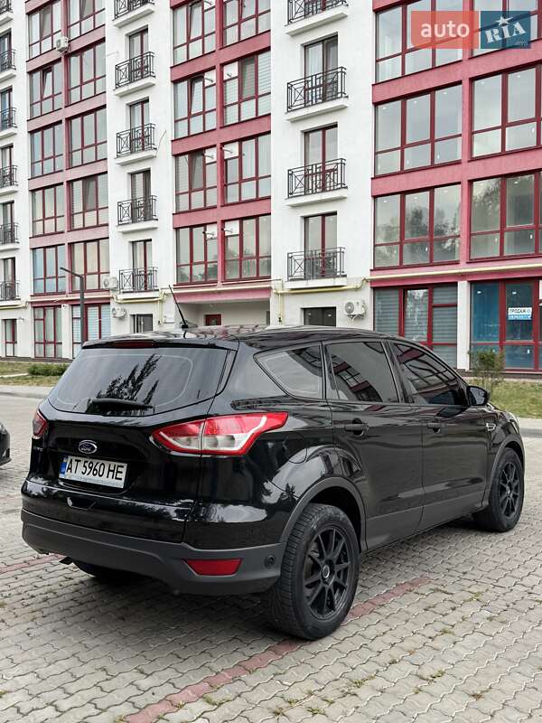 Внедорожник / Кроссовер Ford Escape 2014 в Ивано-Франковске