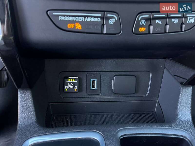 Внедорожник / Кроссовер Ford Escape 2017 в Львове