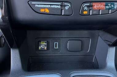 Внедорожник / Кроссовер Ford Escape 2017 в 