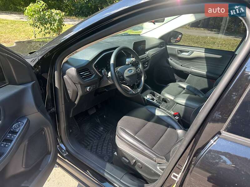 Внедорожник / Кроссовер Ford Escape 2022 в Киеве